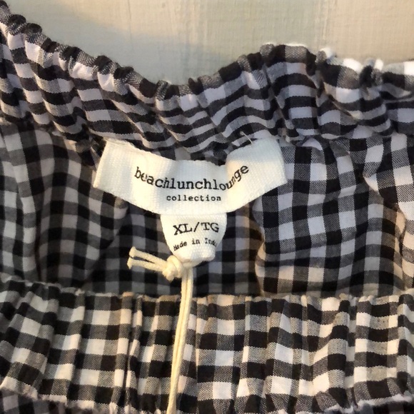 beachlunchlounge Off the Shoulder Shirt - Picture 3 of 3